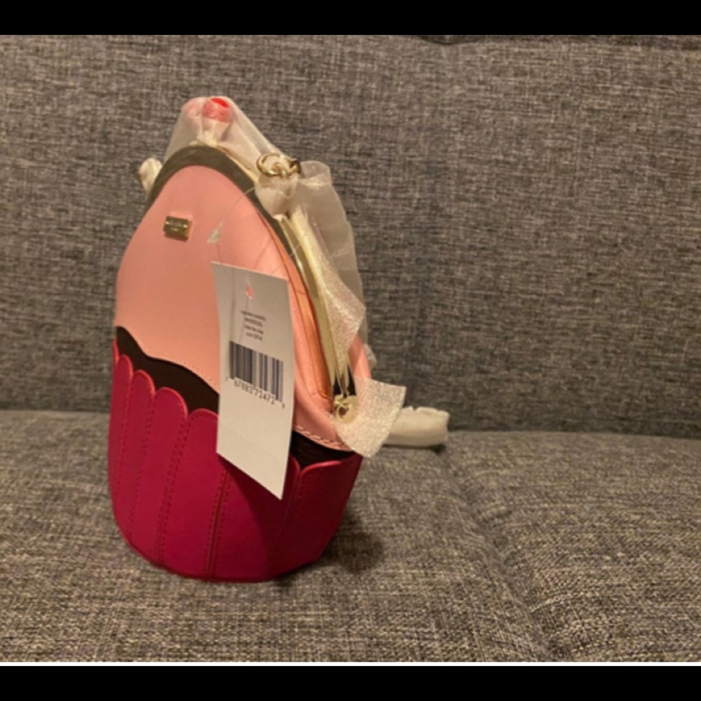 Kate Spade Cupcake Crossbody Rare NWT - Picture 6 of 8